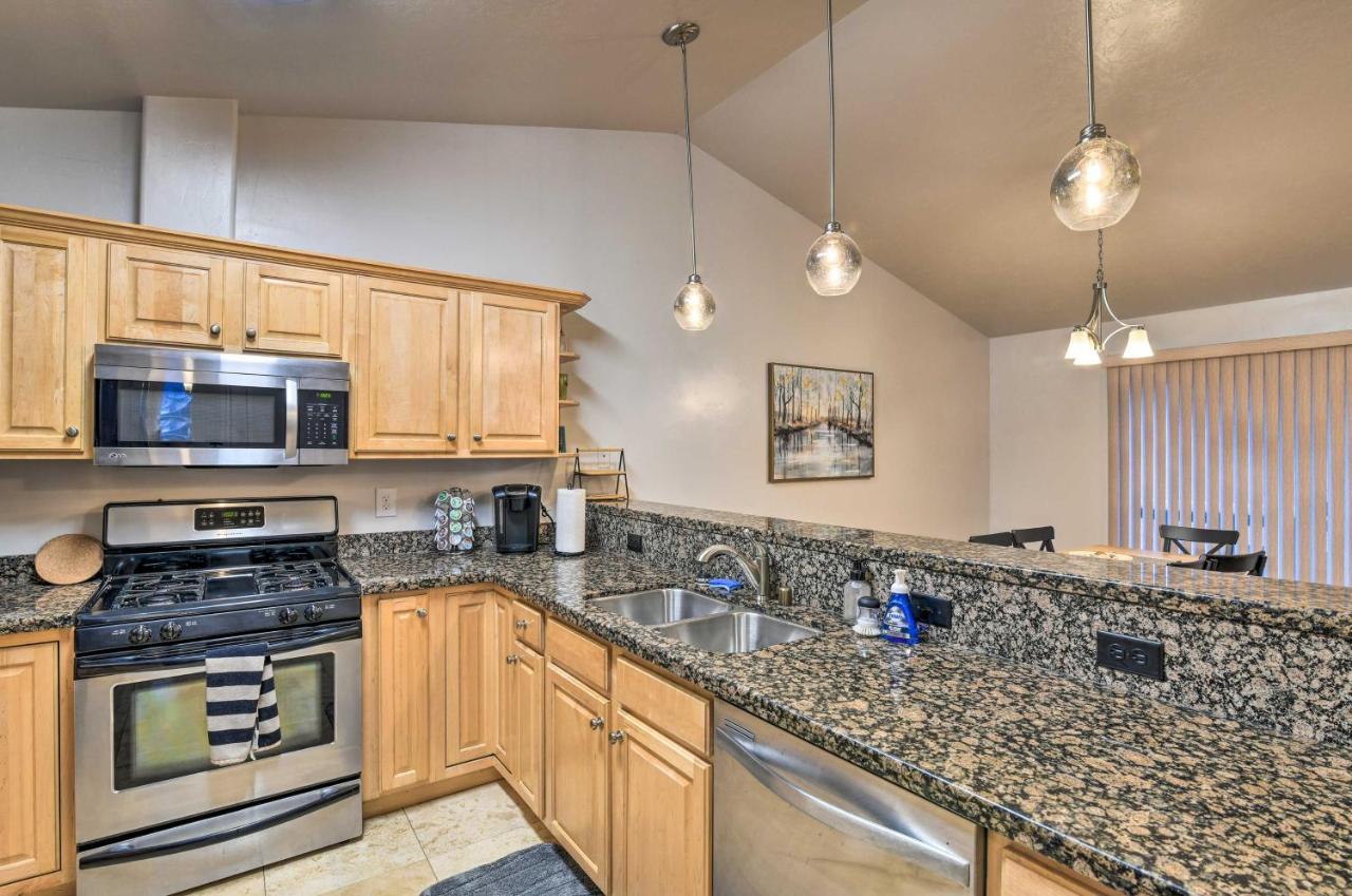 Cozy Anchorage Townhome Less Than Half Mile To Jewel Lake! Экстерьер фото