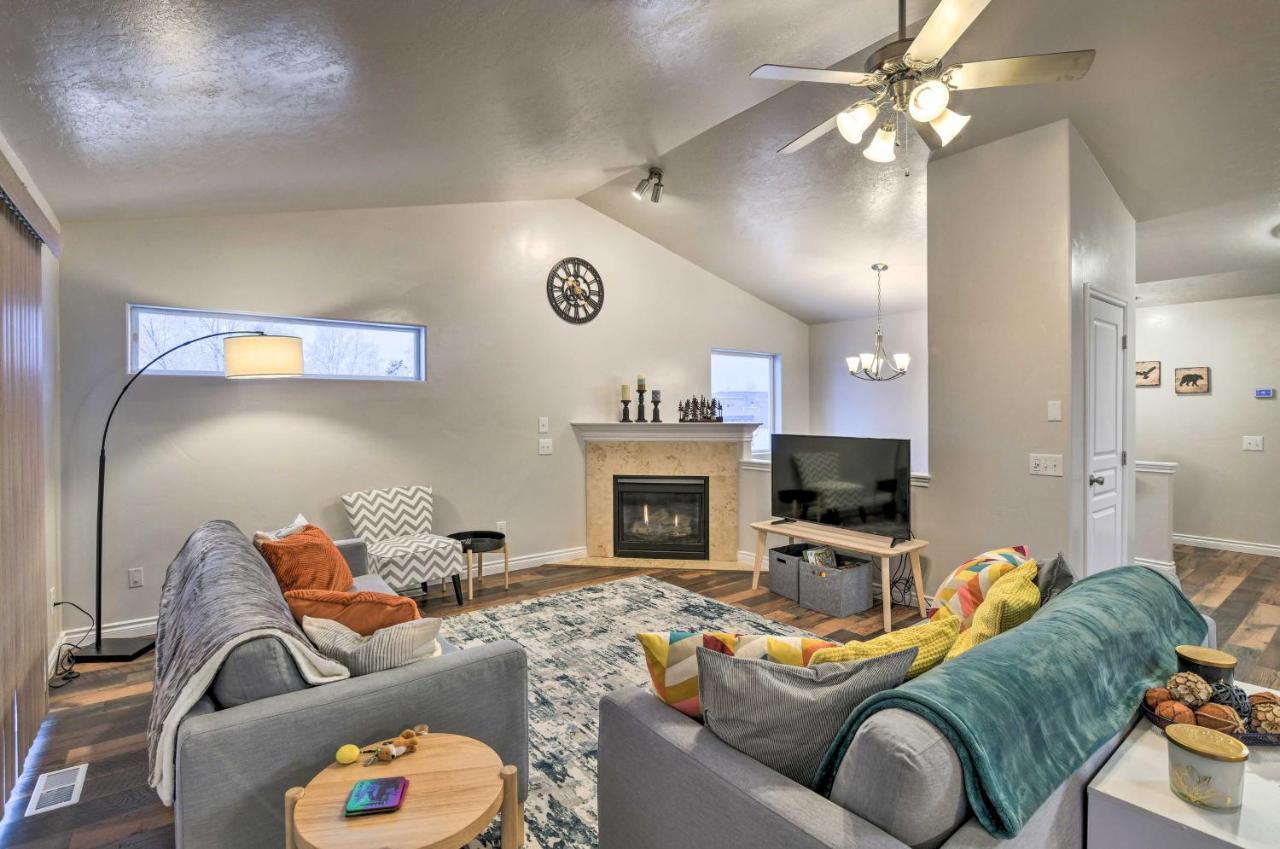 Cozy Anchorage Townhome Less Than Half Mile To Jewel Lake! Экстерьер фото