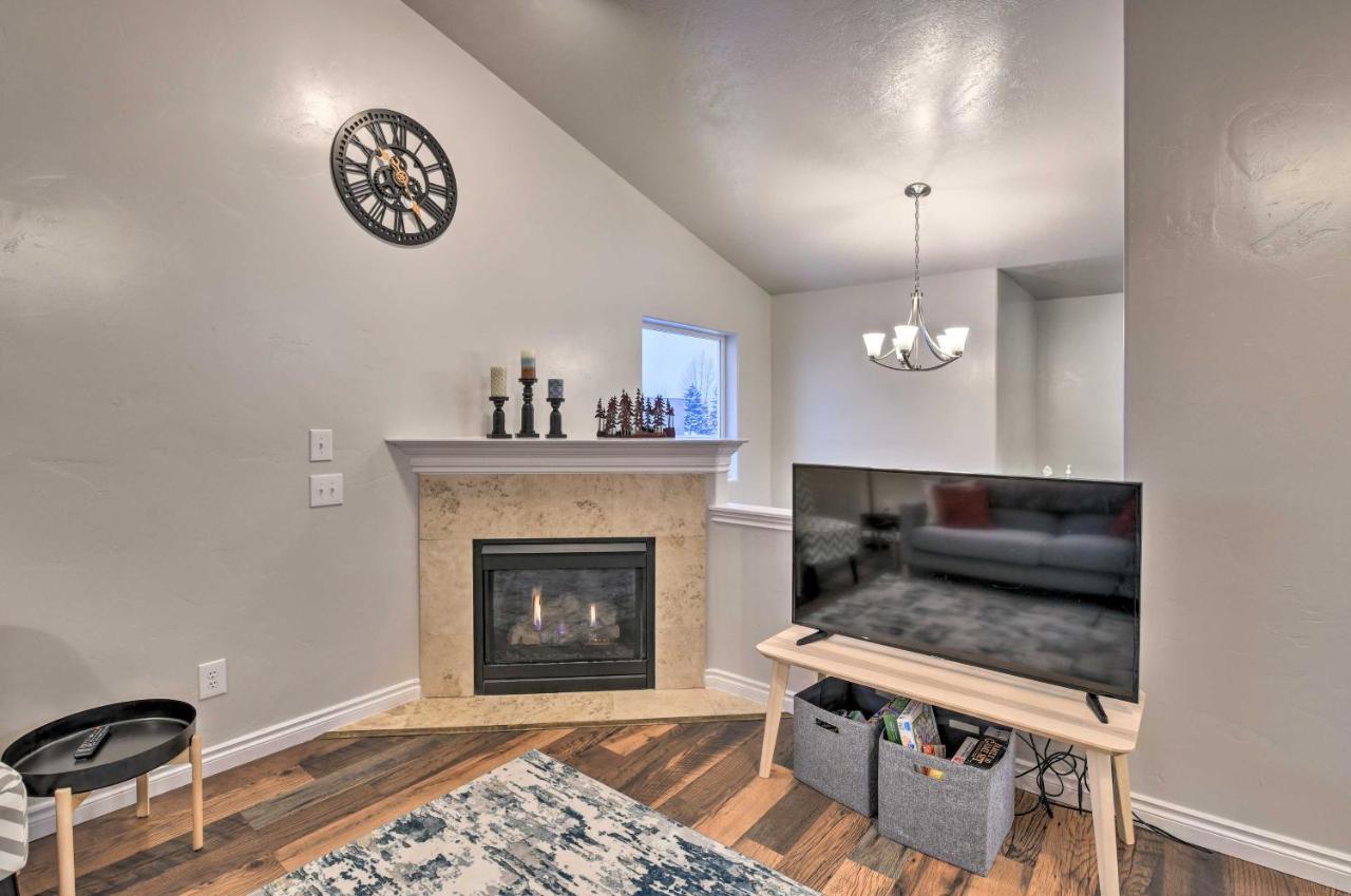 Cozy Anchorage Townhome Less Than Half Mile To Jewel Lake! Экстерьер фото