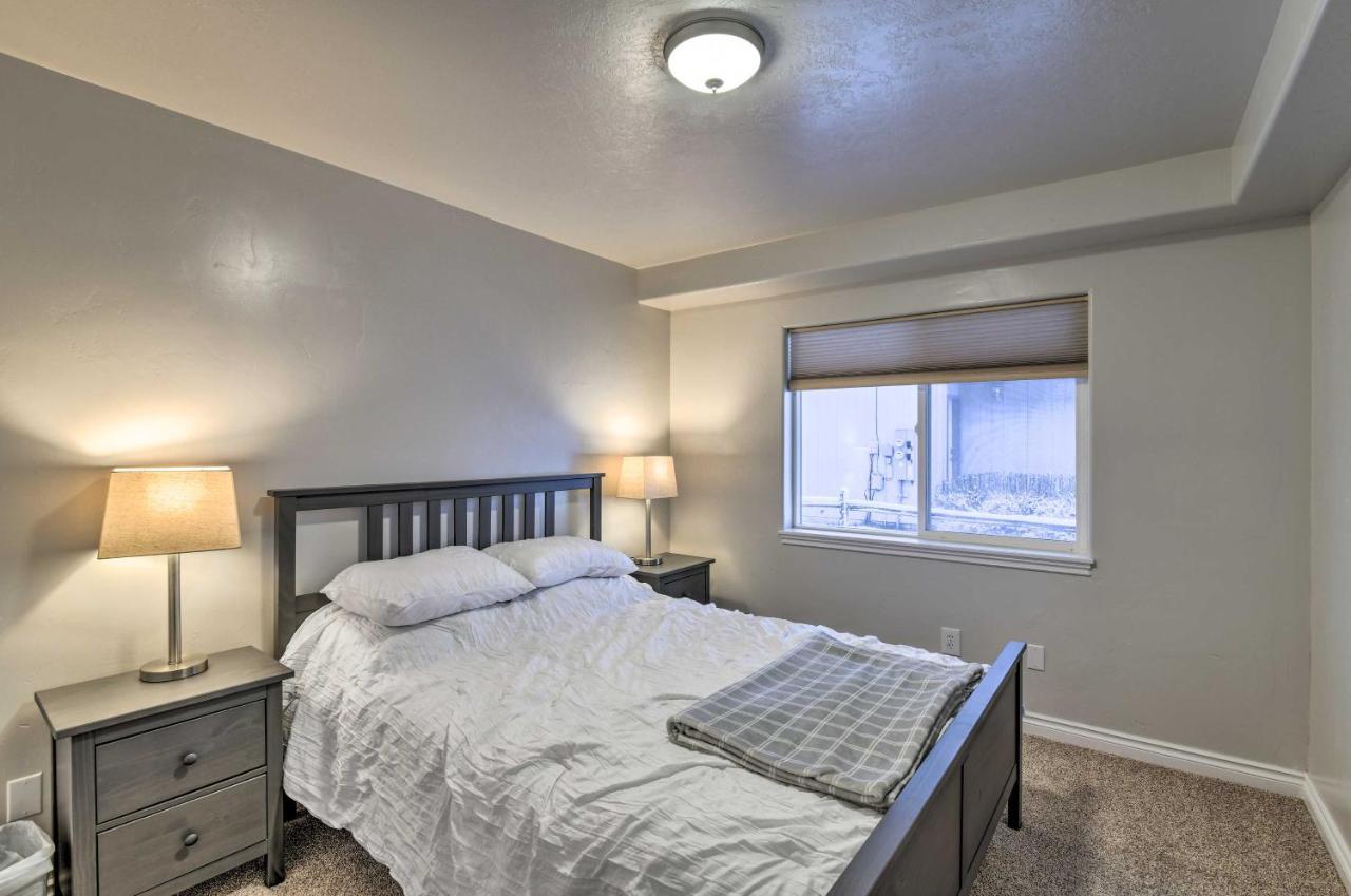 Cozy Anchorage Townhome Less Than Half Mile To Jewel Lake! Экстерьер фото