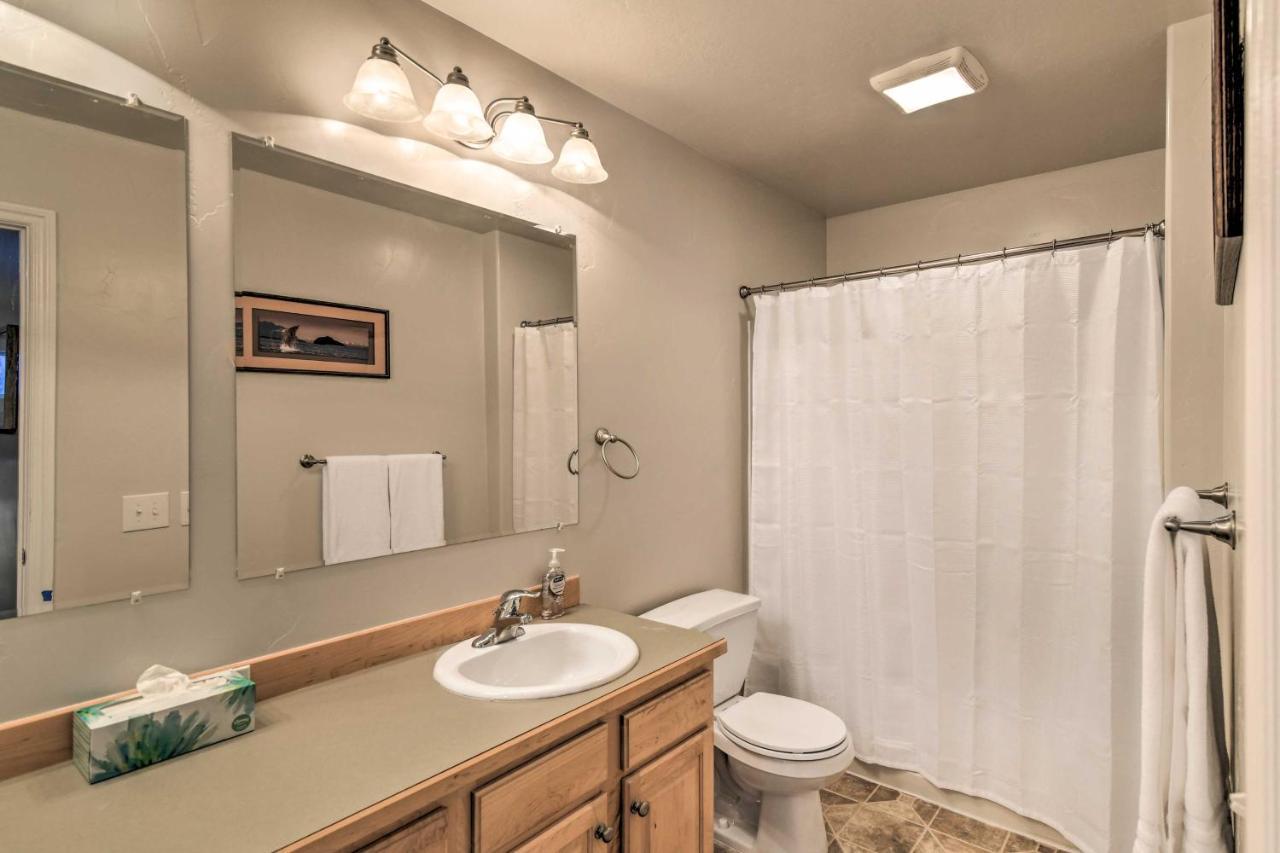 Cozy Anchorage Townhome Less Than Half Mile To Jewel Lake! Экстерьер фото